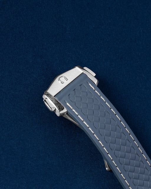 Omega Aqua Terra 150m Gents 220.12.41.21.03.002 Image 3